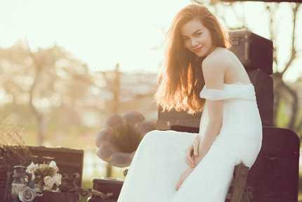 Nữ ca sỹ sẽ hát live 20 ca khúc liên tục cùng band nhạc Nữ ca sỹ sẽ hát live 20 ca khúc liên tục cùng band nhạc