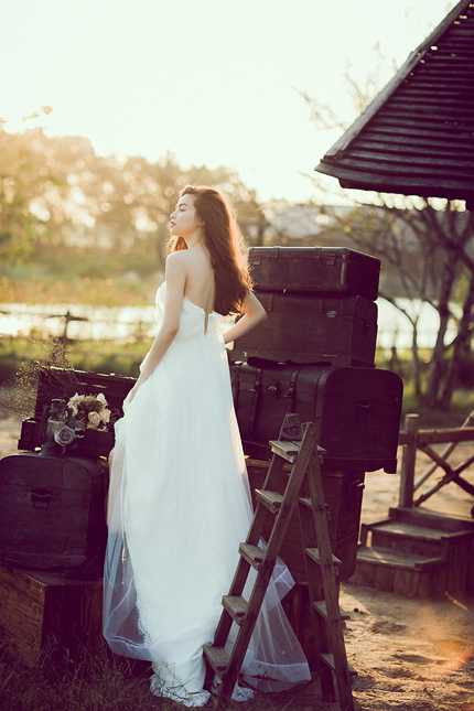 Đêm nhạc sẽ tặng 200 vé miễn phí cho những người có đủ ít nhất 3 sản phẩm đã ra mắt của Hồ Ngọc Hà trong năm 2015 Đêm nhạc sẽ tặng 200 vé miễn phí cho những người có đủ ít nhất 3 sản phẩm đã ra mắt của Hồ Ngọc Hà trong năm 2015