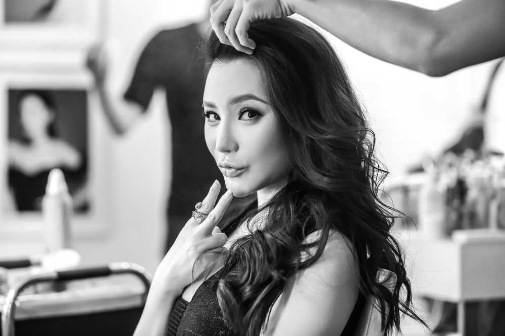 Hồ Quỳnh Hương hồi hộp chuẩn bị cho vòng lộ diện X-Factor Việt