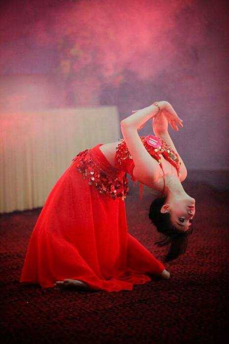 Nữ sinh Quảng Bình xinh xắn, tài năng, đam mê thiện nguyện