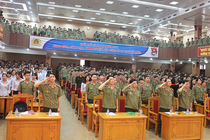 Tại lễ tổng kết, có sự góp mặt của các lãnh đạo, cán bộ, giảng viên và 500 sinh viên tiêu biểu của Học viện An ninh.