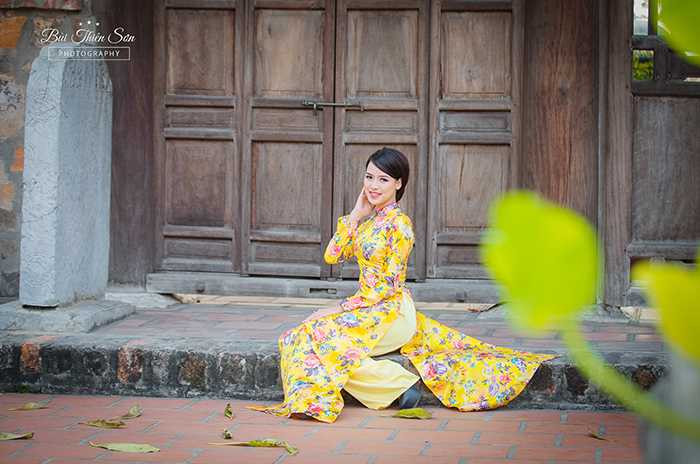 Hot girl Bắc Giang thướt tha trong tà áo dài truyền thống
