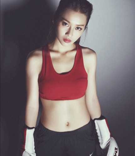 Cô được khen ngợi là boxing girl đẹp nhất thế giới Cô được khen ngợi là boxing girl đẹp nhất thế giới