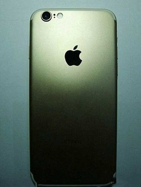 Điểm nổi bật của chiếc iPhone 7 đó là một khung kim loại bảo vệ xung quanh ống kính máy ảnh