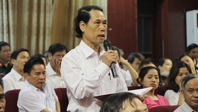 Cử tri quận Bắc Từ Liêm (Hà Nội) bày tỏ sự tin tưởng với các ứng cử viên đại biểu Quốc hội (Ảnh: Phạm Thịnh)