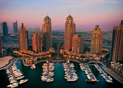Bến du thuyền ở Dubai này được thiết kế với kiến trúc sang trọng, hiện đại khiến cho bất kỳ ai khi đến nơi này cũng không khỏi choáng ngợp. 