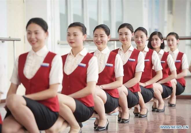 Khám phá ngôi trường đào tạo tiếp viên hàng không ở Trung Quốc