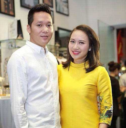 Khánh Linh: 'Tôi và chồng luôn lãng mạn mỗi ngày'