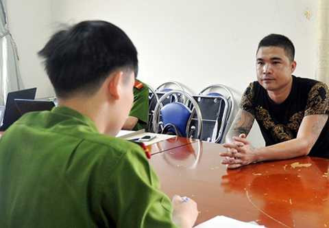 4 đối tượng bị bắt giữ tại cơ quan Công an 4 đối tượng bị bắt giữ tại cơ quan Công an