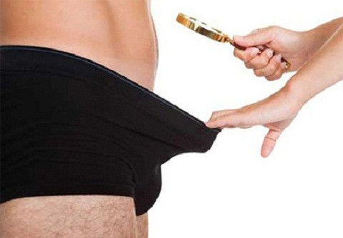 kích cỡ cậu nhỏ cũng có ảnh hưởng một phần nào đó đối với chuyện phòng the