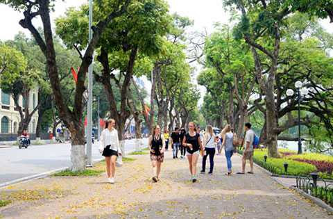 Bảo vệ môi trường bình yên là gìn giữ hình ảnh “Thành phố Vì hòa bình” và tạo điều kiện phát triển bền vững Thủ đô. Ảnh: Viết Thành