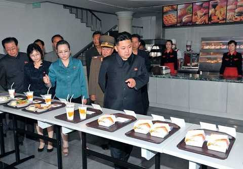 Nhà lãnh đạo Kim Jong-un tại cuộc thi