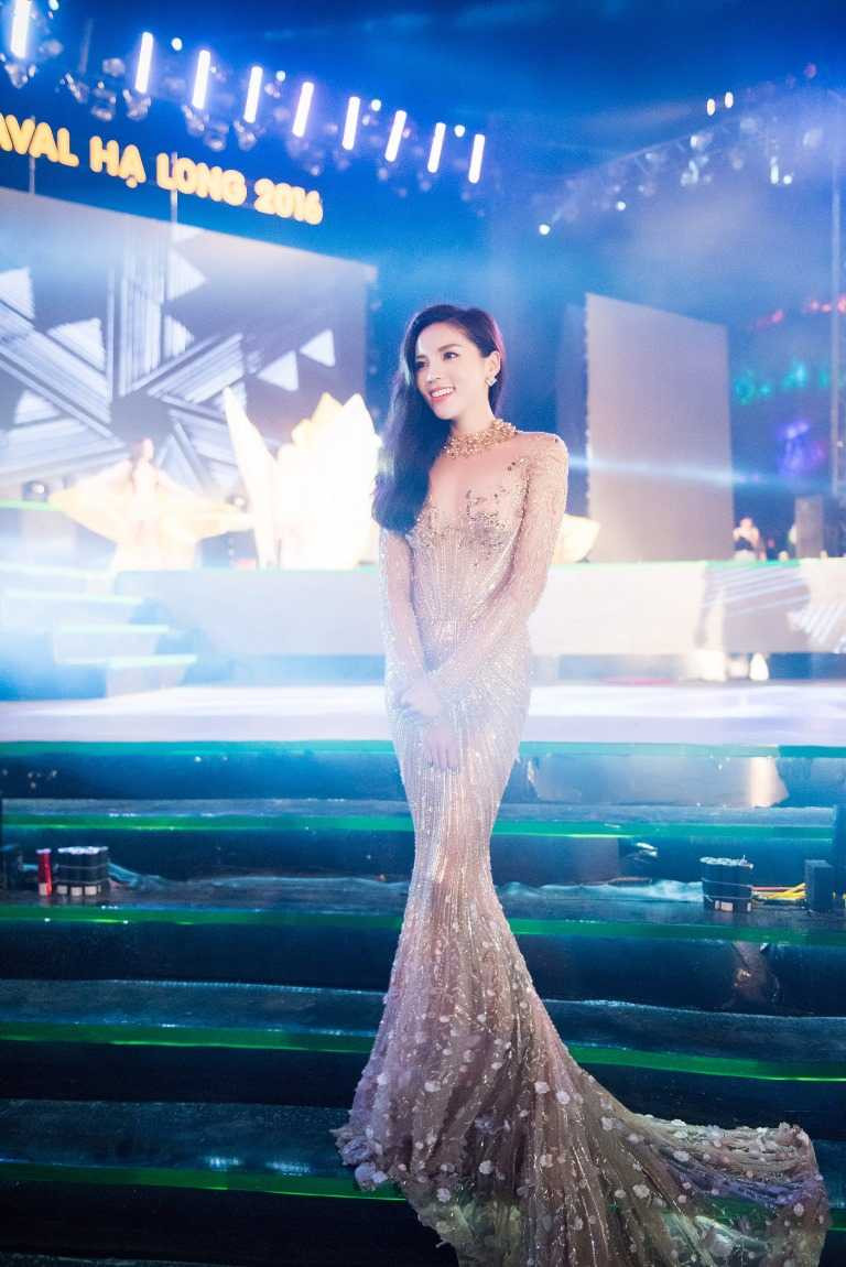 Kỳ Duyên vẫn bình thản xuất hiện giữa ồn ào phẫu thuật thẩm mĩ