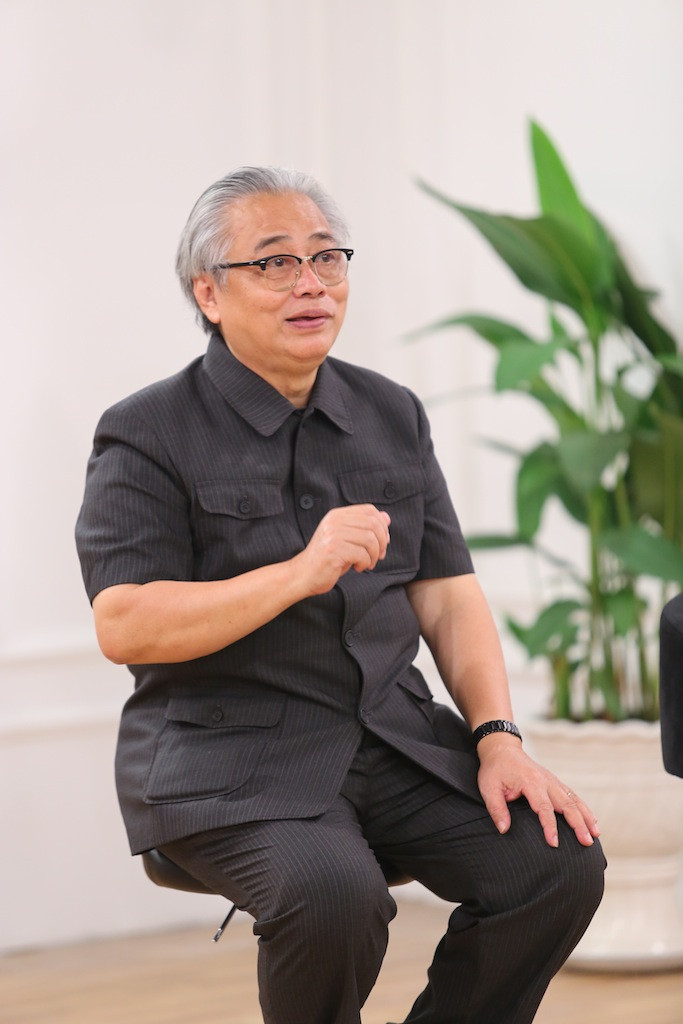 NGUYỄN KHẮC THUẦN