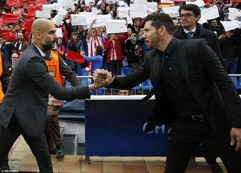 Guardiola vừa so tài với Simeone đêm qua Guardiola vừa so tài với Simeone đêm qua