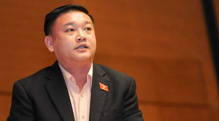 Đại biểu Trần Khắc Tâm