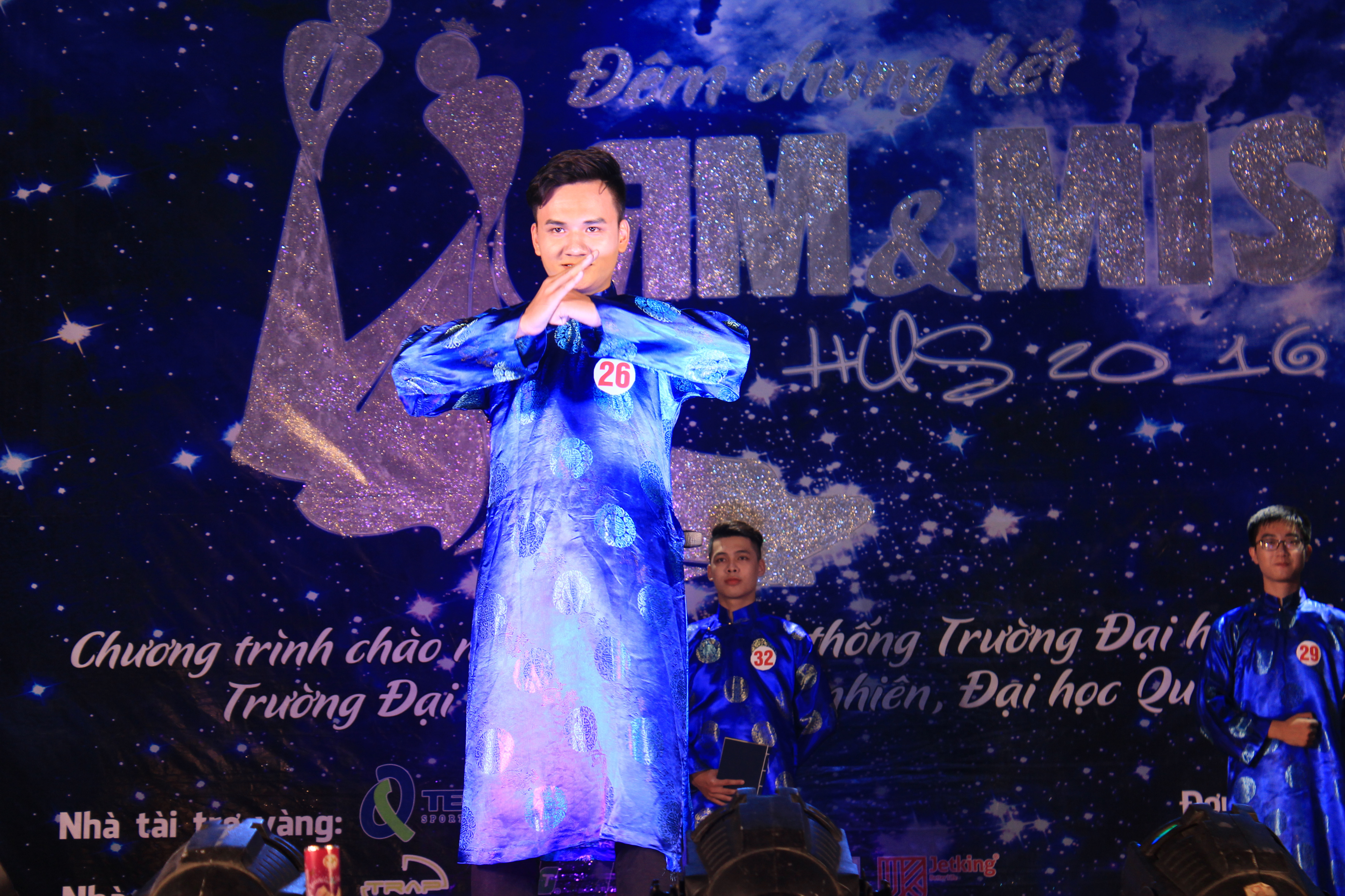 Lộ diện cặp đôi xuất sắc nhất Miss anh Mr Husac