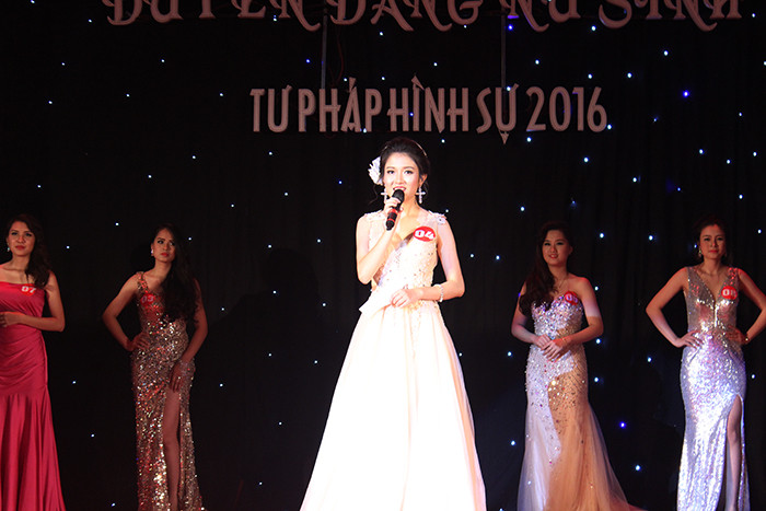 Lộ diện tân Hoa khôi “Duyên dáng Tư pháp Hình sự” 2016