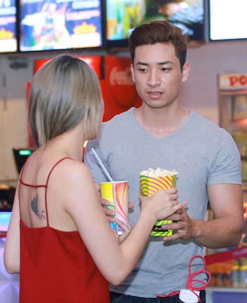 Thuỳ Anh và Hoàng Gia Anh Vũ khá cởi mở trong việc thể hiện tình cảm.