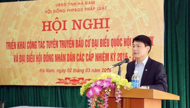 Ông Nguyễn Đức Toàn, Uỷ viên Ban Thường vụ tỉnh ủy, Thường trực Tỉnh ủy, Phó Chủ tịch Ủy ban bầu cử, Trưởng tiểu ban tuyên truyền bầu cử phát biểu chỉ đạo tại Hội nghị triển khai công tác tuyên truyền bầu cử - Ảnh: Cổng thông tin điện tử Hà Nam