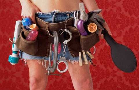 Đồ chơi không bao giờ có thể thay thế sự thật song có thể giúp tận hưởng khoái cảm khi cần thiết Đồ chơi không bao giờ có thể thay thế sự thật song có thể giúp tận hưởng khoái cảm khi cần thiết