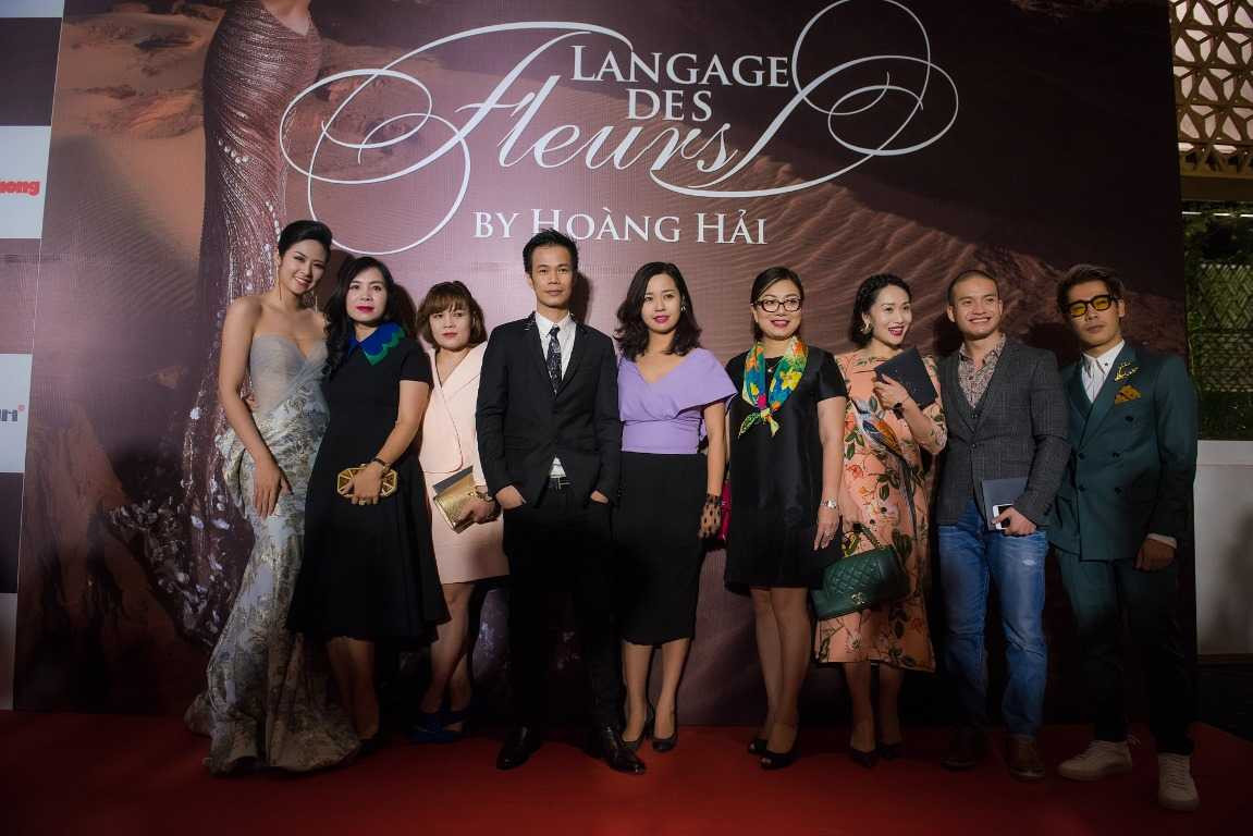 Mẹ chồng Hà Tăng chi hơn 400 triệu mua váy thể hiện đẳng cấp