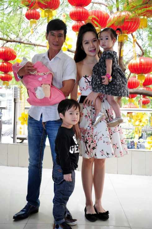 Các bé nhà Lý Hải - Minh Hà tự lập, bình dân nhờ cách sống của ba.