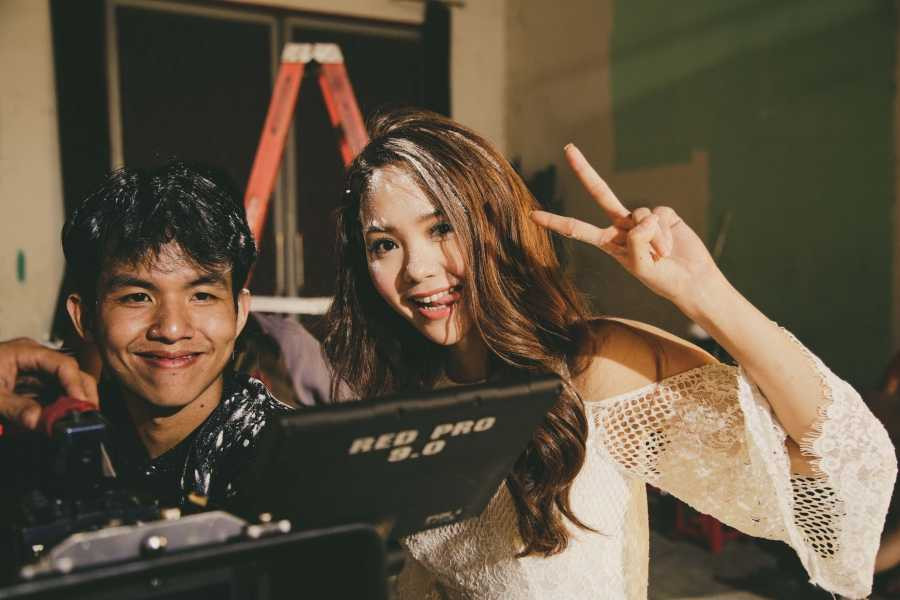 Minh Hằng đẹp đến nao lòng, thể hiện nội tâm dằn vặt