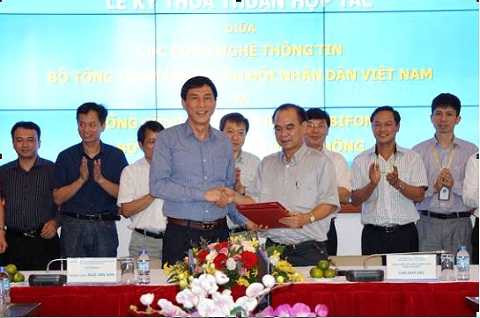 Ông Cao Duy Hải - Tổng giám đốc - Thành viên Hội đồng thành viên đã ký kết thỏa thuận hợp tác với Trung tướng Ngô Van Sơn - Cục trưởng Cục CNTT, Bộ Tổng Tham mưu. Ông Cao Duy Hải - Tổng giám đốc - Thành viên Hội đồng thành viên đã ký kết thỏa thuận hợp tác với Trung tướng Ngô Van Sơn - Cục trưởng Cục CNTT, Bộ Tổng Tham mưu.