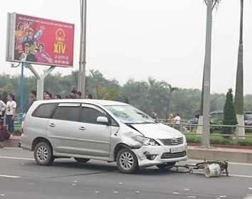 Sau va chạm, người phụ nữ tử vong tại chỗ. 