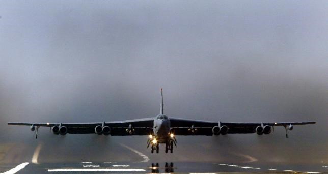 Máy bay ném bom B-52