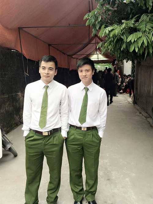 nam cảnh sát điển trai