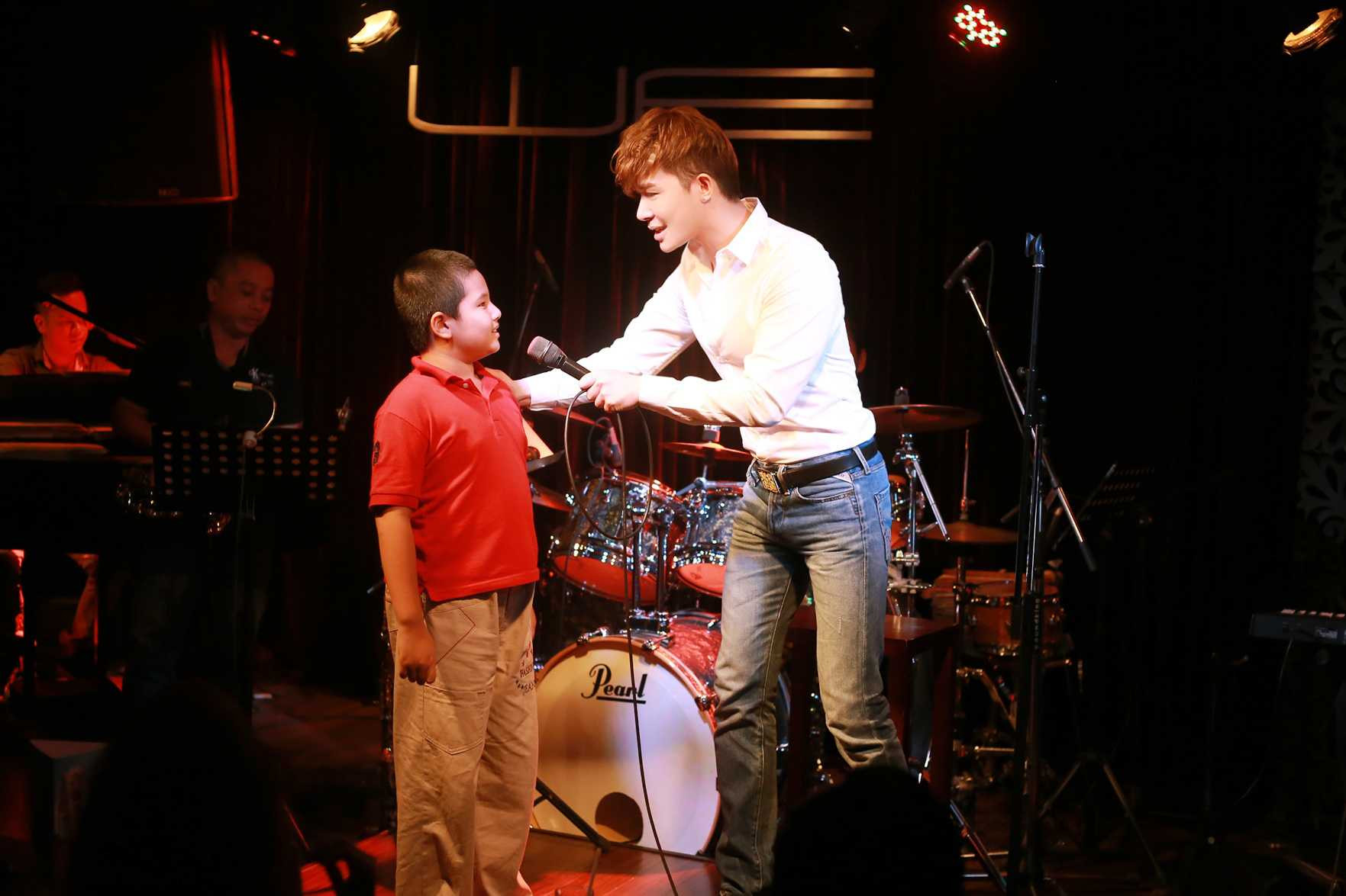 Nathan Lee bất ngờ khi có vũ công nhí ngoài dự kiến