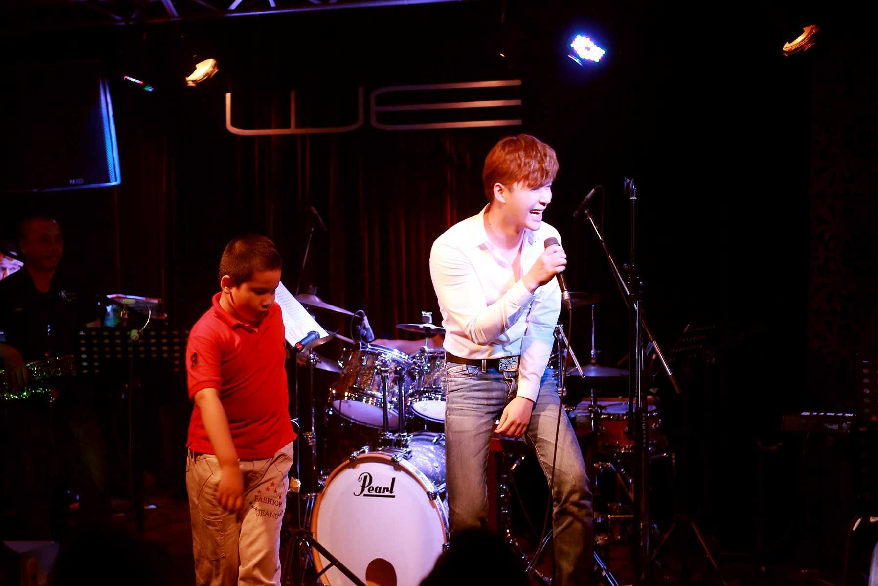 Nathan Lee bất ngờ khi có vũ công nhí ngoài dự kiến