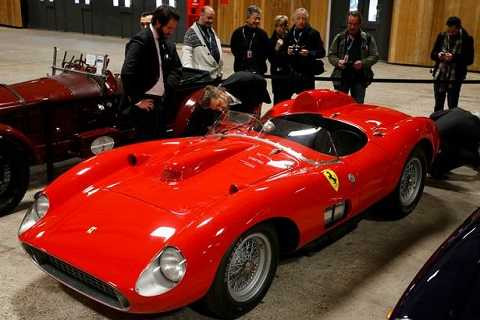 Chiếc xe nhận được sự quan tâm ở khắp nơi trên thế giới