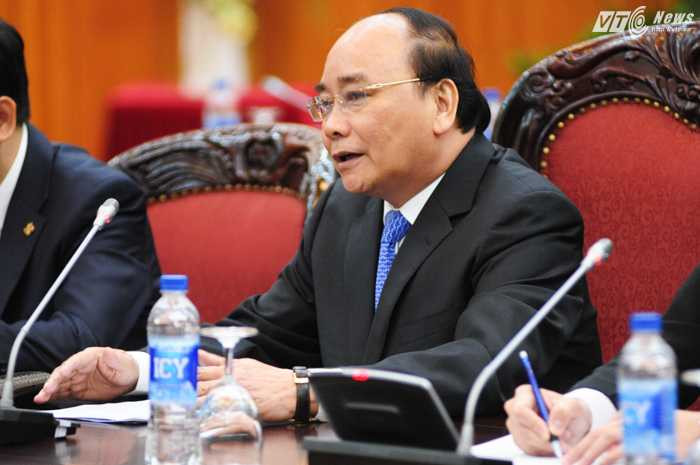 Thủ tướng chủ trì buổi hội đàm với Ngoại trưởng Nhật Bản chiều 5/5 - Ảnh: Tùng Đinh