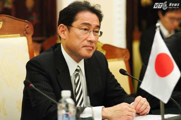 Ngoại trưởng Fumio Kishida cho biết muốn tăng cường hơn nữa mối quan hệ giữa 2 nước, ở nhiều lĩnh vực khác nhau - Ảnh: Tùng Đinh