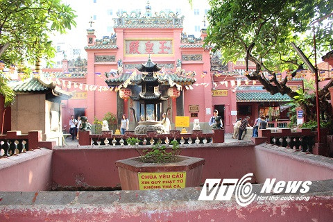 Khuôn viên ngôi chừa Ngọc Hoàng, nơi Tổng thống Obama sẽ ghé thăm