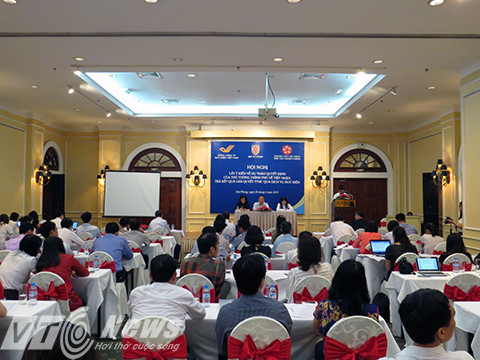 Khi Thủ tướng Chính phủ phê duyệt Quyết định mới này, cá nhân, tổ chức chỉ cần ngồi ở nhà vấn có thể gửi và nhận hồ sơ hành chính từ cơ quan nhà nước có thẩm quyền thông qua dịch vụ bưu điện - Ảnh MK