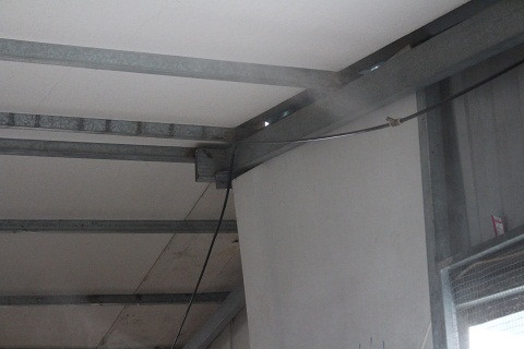 Mỗi phòng đều có thiết bị làm mát phục vụ những ngày thời tiết nắng nóng.