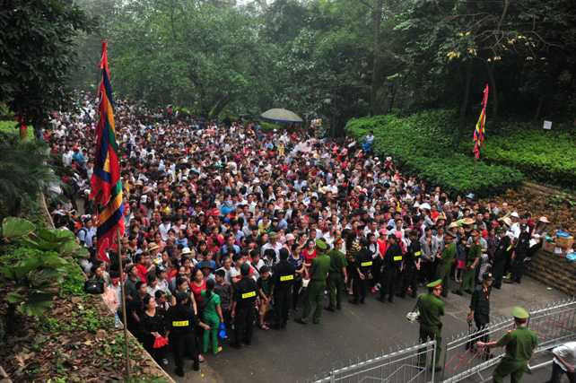 Tỉnh Phú Thọ đã phải huy động tối đa lực lượng an ninh để đảm bảo trật tự 