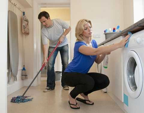 lau nhà 30 phút đốt chát kalo tương đương 15 phút chạy bộ