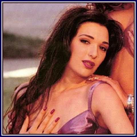 Sabrina Johnson đã lập kỷ lục về tình dục thế giới về khả năng làm thỏa mãn 2000 người đàn ông trong 2 ngày qua cuộc thi Gang Bang