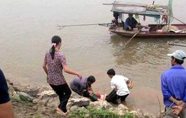 Hiện trường người phụ nữ nhảy sông tử tử