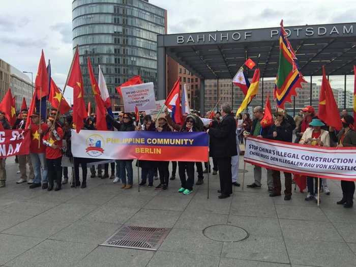 Cộng đồng người Việt ở Đức phản đối Trung Quốc quân sự hóa Biển Đông