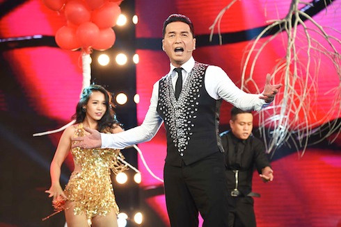 Nguyễn Hưng được mệnh danh là “Đôi chân vàng” của làng nhạc.