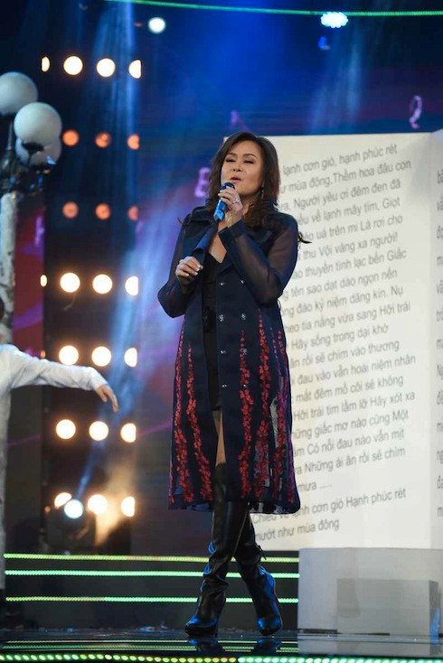 Lưu Bích hát liên khúc Phút ban đầu – Trái tim lầm lỡ.