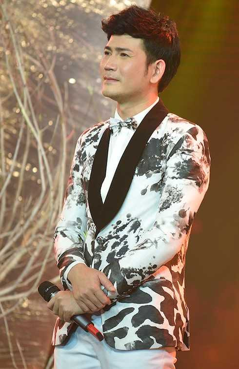 Quách Thành Danh hát Hiu hắt đời nhau.