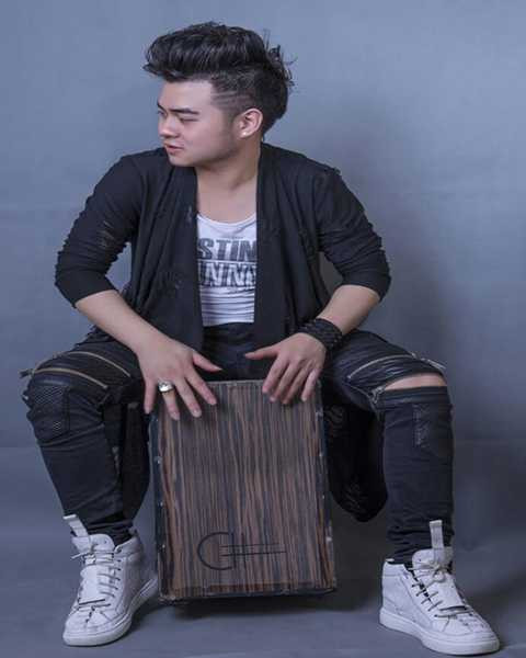 Vũ Tuấn Hùng Vũ Tuấn Hùng