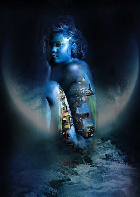 Tuy không bị ném đá nhiều như những bộ ảnh trên, nhưng loạt body painting với chủ đề Giờ trái đất của Đàm Thu Trang cũng không khiến khán giả mặn mà.